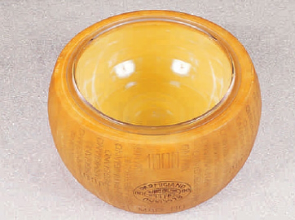 Parmesan mit Plastikschale (AF-0507)