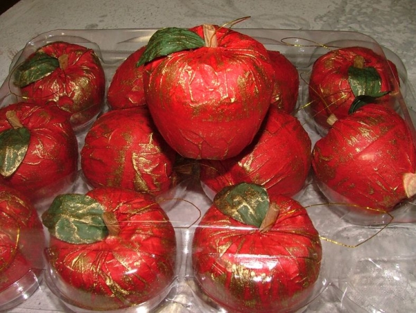 Apfel mit Gold rot 5cm